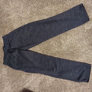 Boys Under Armour loose fit youth large pants,  black/dark Gray